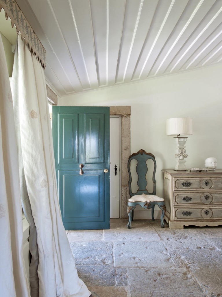 SAV my cottage for a horse villa interior design architecture project luxury traditional wonderful decor fabolous portuguese materials color vintage