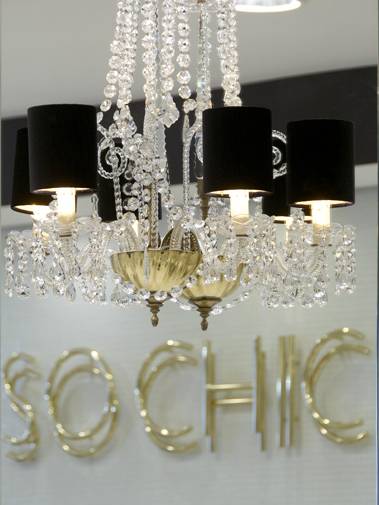 SAV so chic store and red commercial interior design architecture project luxury design art fashion contemporaneity classic vibe parisienne modern